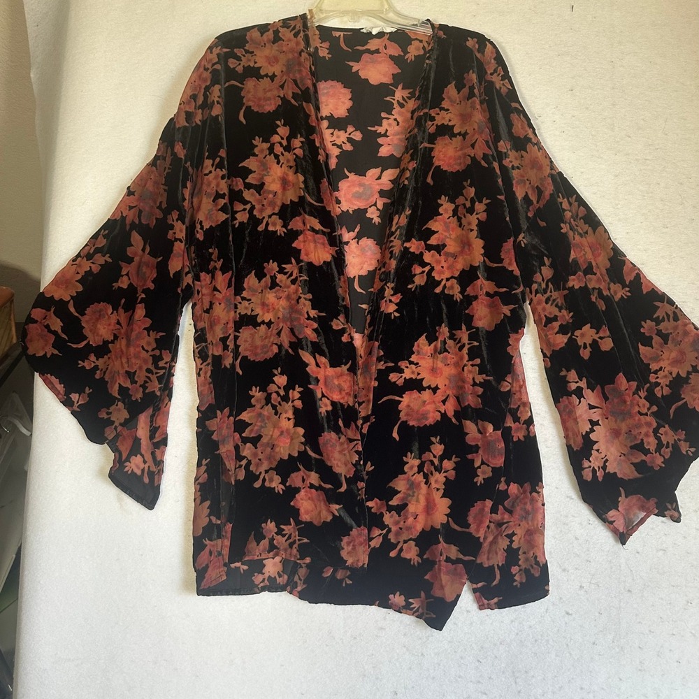 Peach Love California Burnout Velvet Kimono Floral Orange Black Cardigan Medium